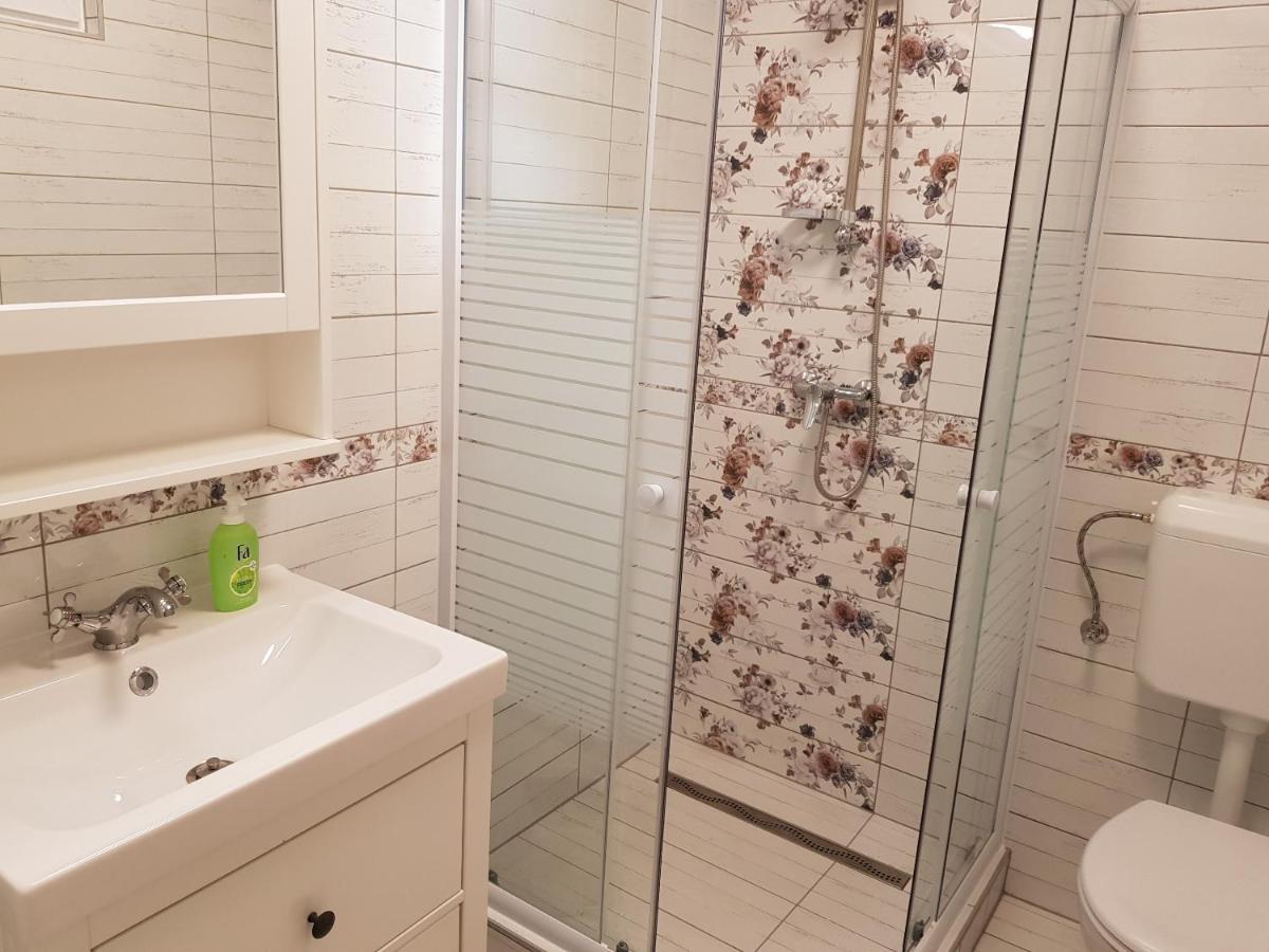 Rigo Apartman Кестели Екстериор снимка